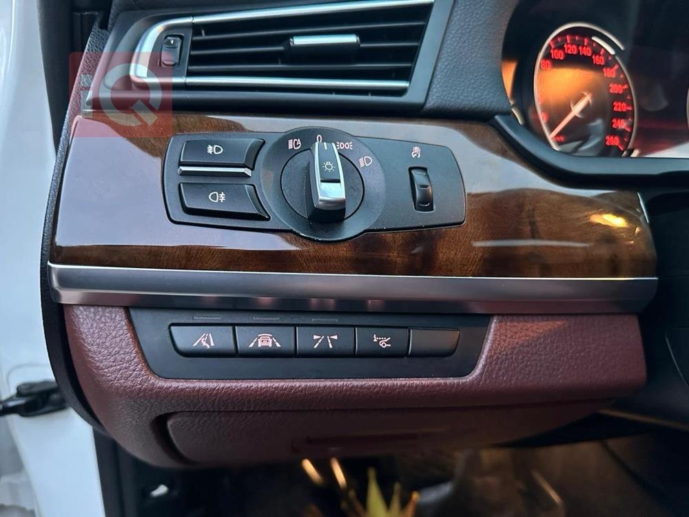 بي ام دبليو الفئة 7